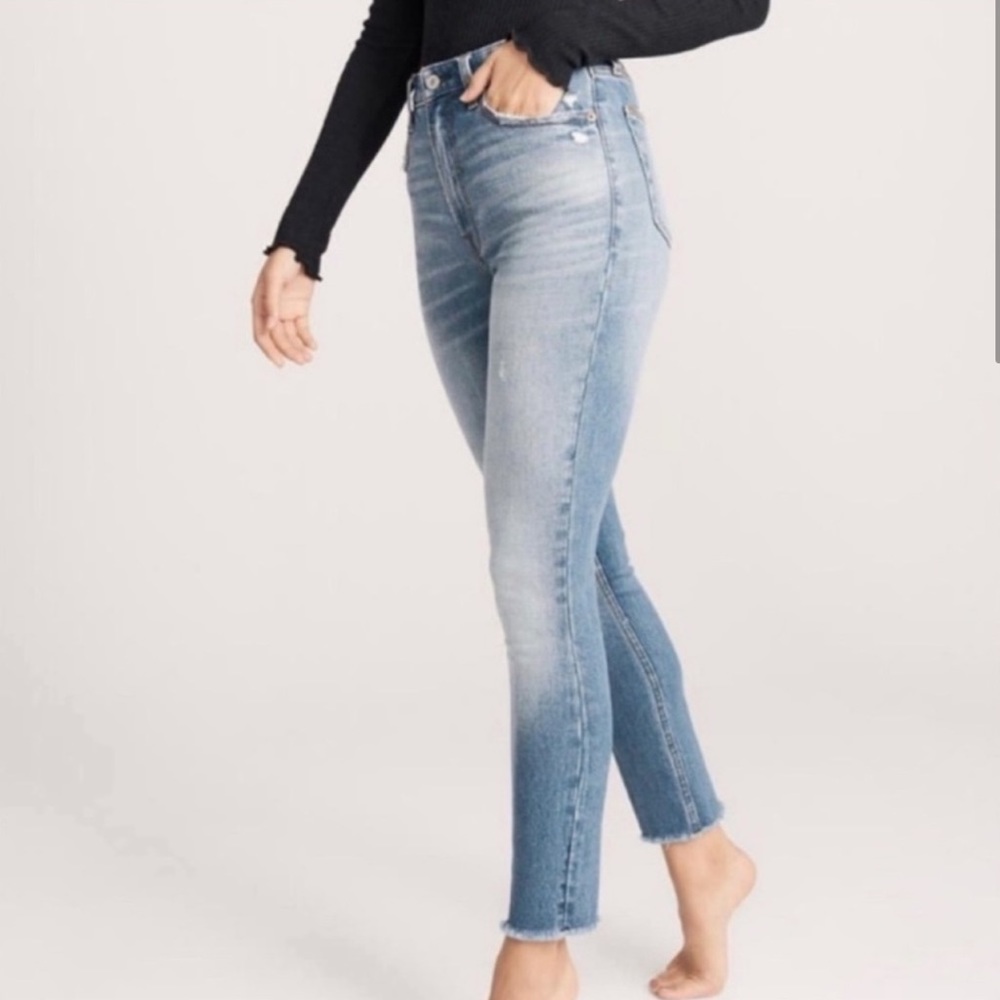 Abercrombie & Fitch Simone high rise straight leg jeans